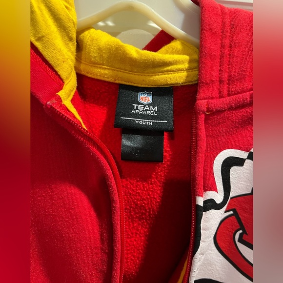 ❌ SOLD ❌ Youth Kansas City Chiefs Full Zip Hoodie - Picture 5 of 7